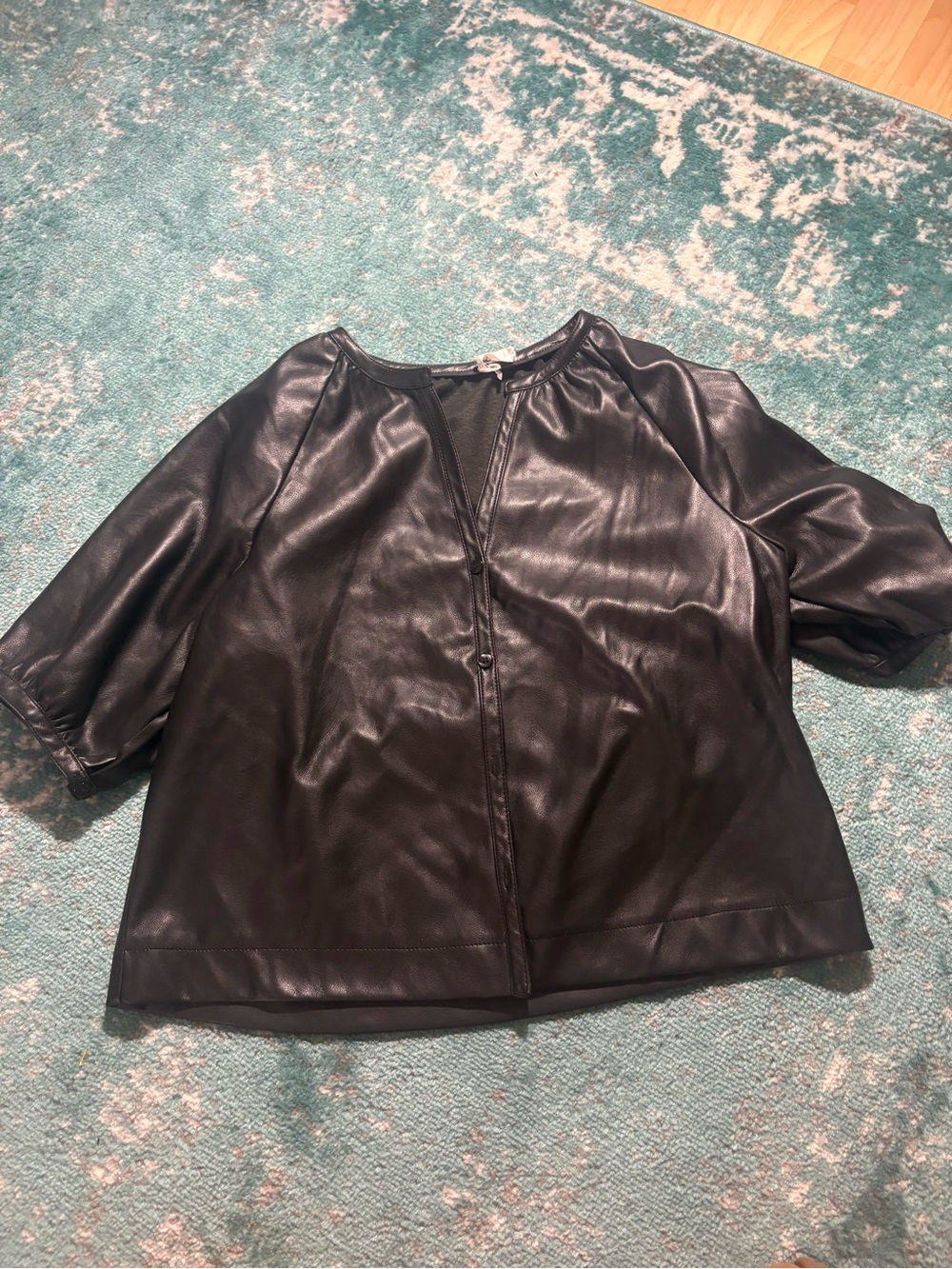Avec Les Filles Faux Leather Top Crop Vegan Half Sleeve Black Button Up Medium